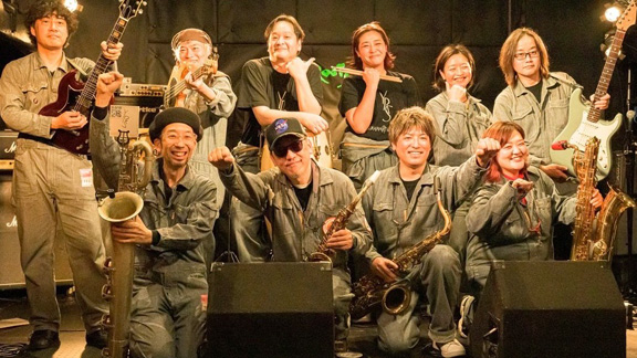 横浜レンタル倉庫（YRS）